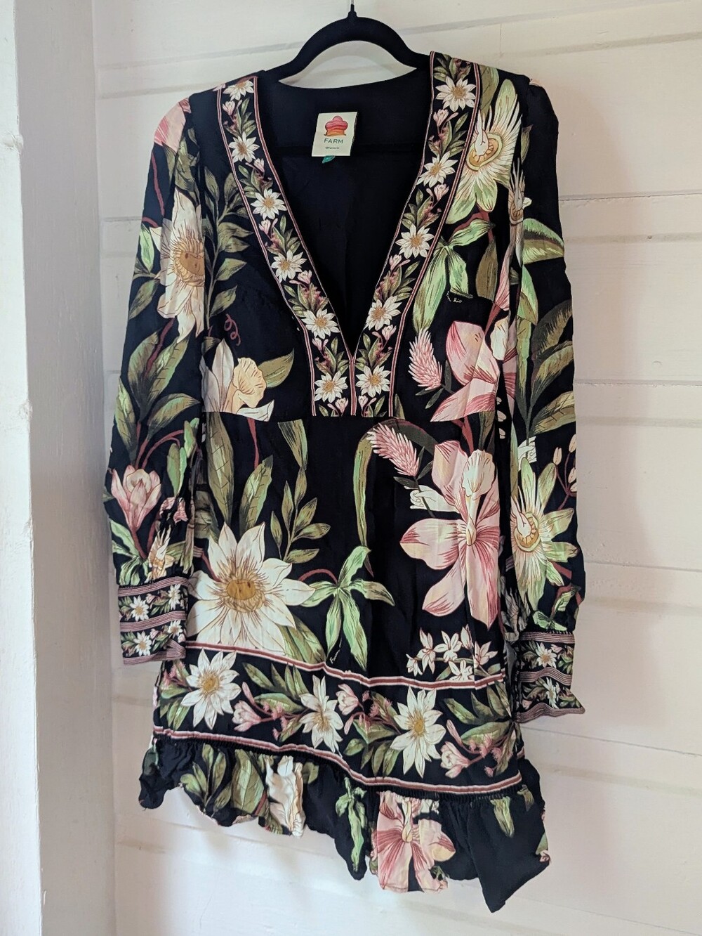 FARM Rio Surreal Flowers Long Sleeve V-Neck Mini Dress Black Size S (No Belt)
